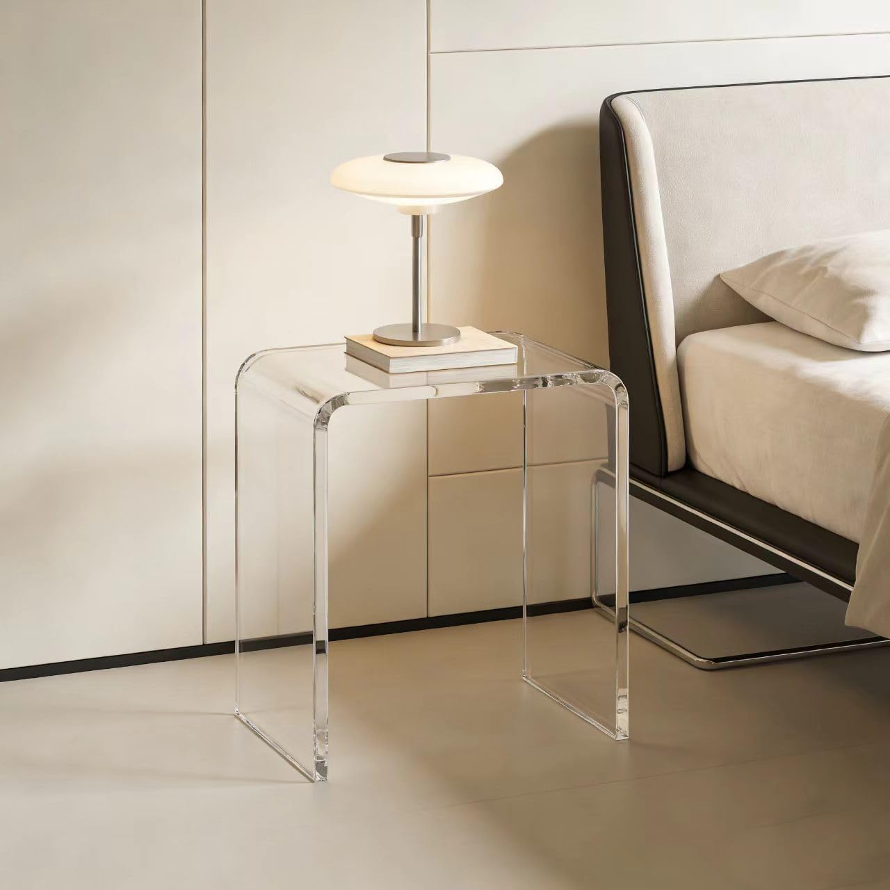 Clear Transparent Acrylic End Table with Rounded Edges,18' H Compact Small Table, Acrylic Side Table Suitable for Living Room, Night Stands for Bedrooms, Modern Occasional Tables