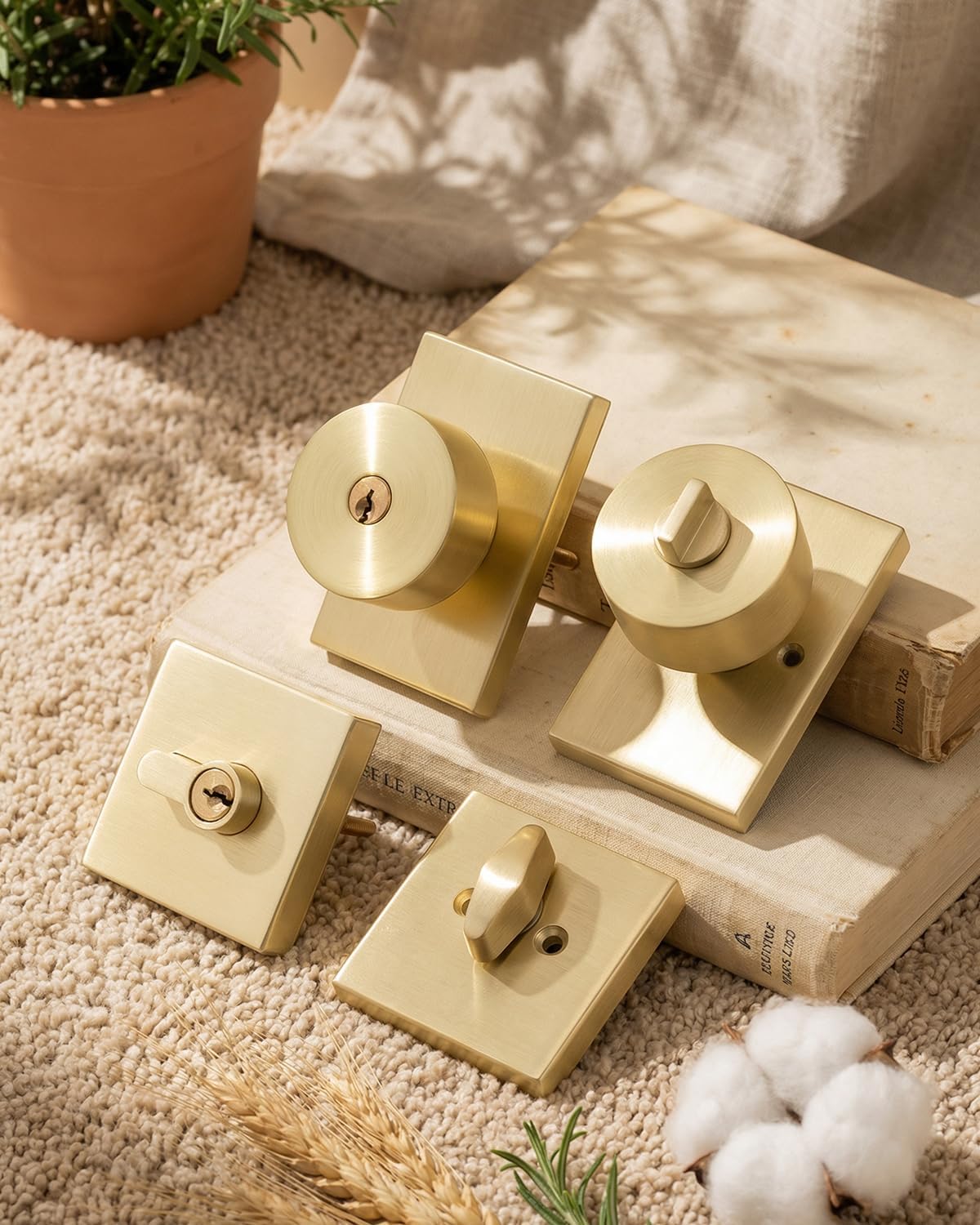 Haidms Gold Exterior Door Knob with Deadbolt, Zinc Alloy Brushed Gold Exterior Door Lock Set, Heavy Duty Brushed Brass Front Door Knob and Deadbolt Set with Lock and Key (3 Pack)