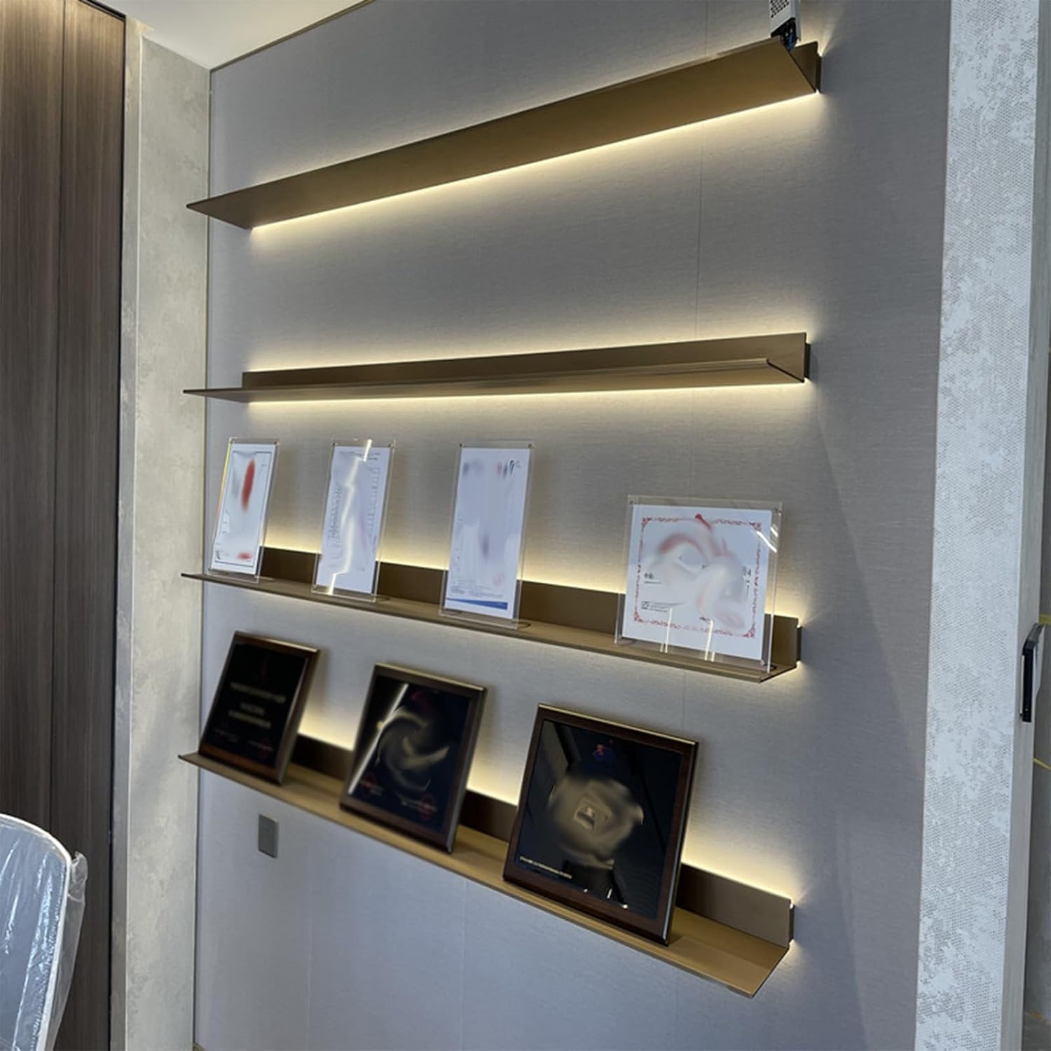 Storage Rack, LED Light Aluminum Wall Shelves, Floating Wall Shelves Floating Shelves Wall Mounted Light-Emitting Shelves for Plant Shelf Or Bookshelf (Gold-60x20cm