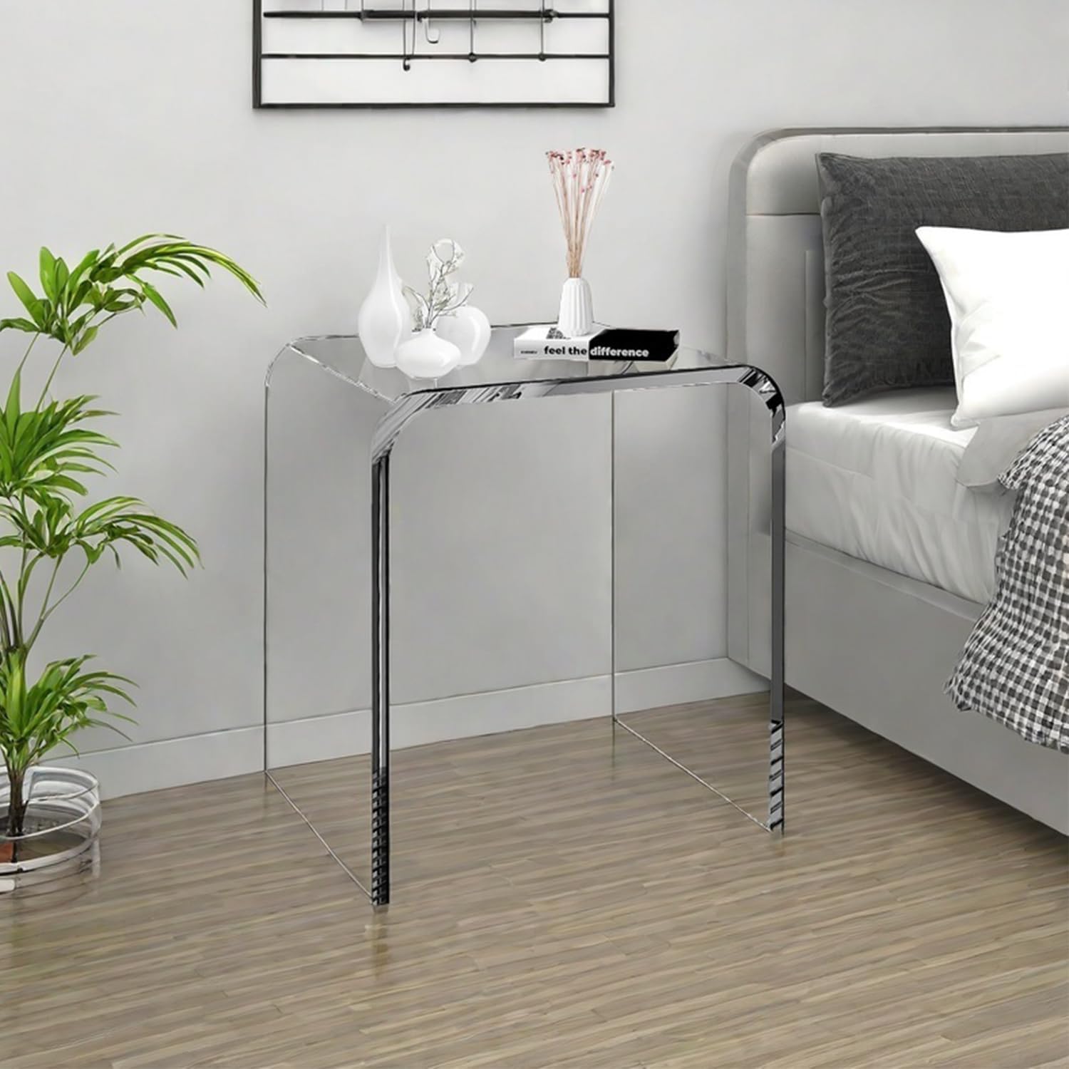 Clear Acrylic End Table with Rounded Edges,18' H Transparent Small Side Table Set of 2,Acrylic Side Table for Living Room, Night Stands for Bedrooms,Modern Occasional Tables (16' L x 12' W x 18' H)