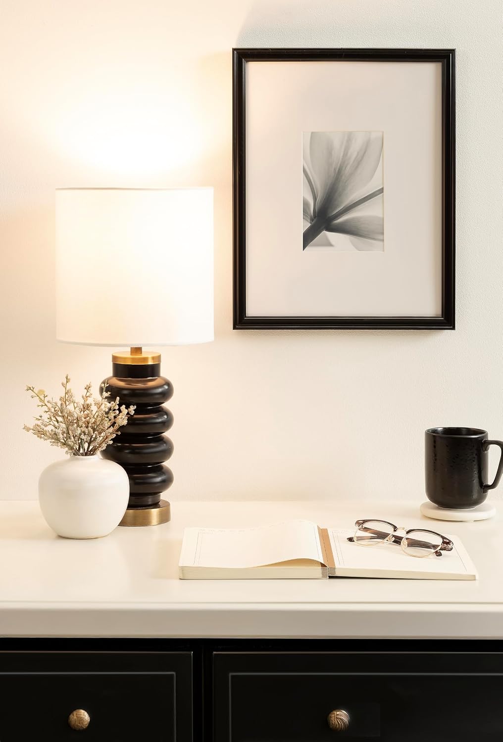 Kate and Laurel Rogala Modern Glass Bedside Table Lamp, 8 x 8 x 18, Blake and Antique Brass, Decorative Sculpted Bubble Tabletop Desk Lamp with Linen Shade for Living Room Decor