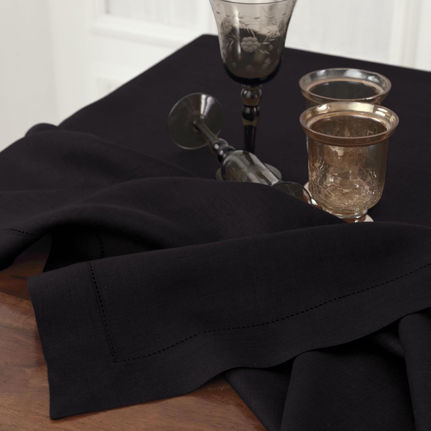 Solino Home Linen Tablecloth 60 x 120 Inch - Classic Hemstitch 100% Pure Linen Black Table Cloth for Rectangle Tables - Machine Washable Tablecloth for Summer
