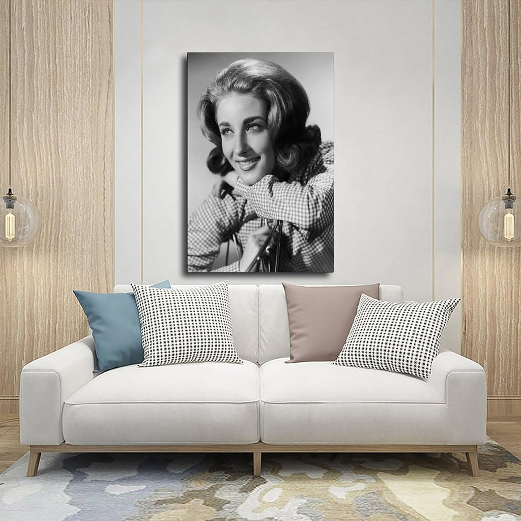 TONITOTA Lesley Gore Classic Rock Music Legend Celebrity Home Bedroom Decor Poster | Retro Historical Black And White Photos | Frame 24x36inch