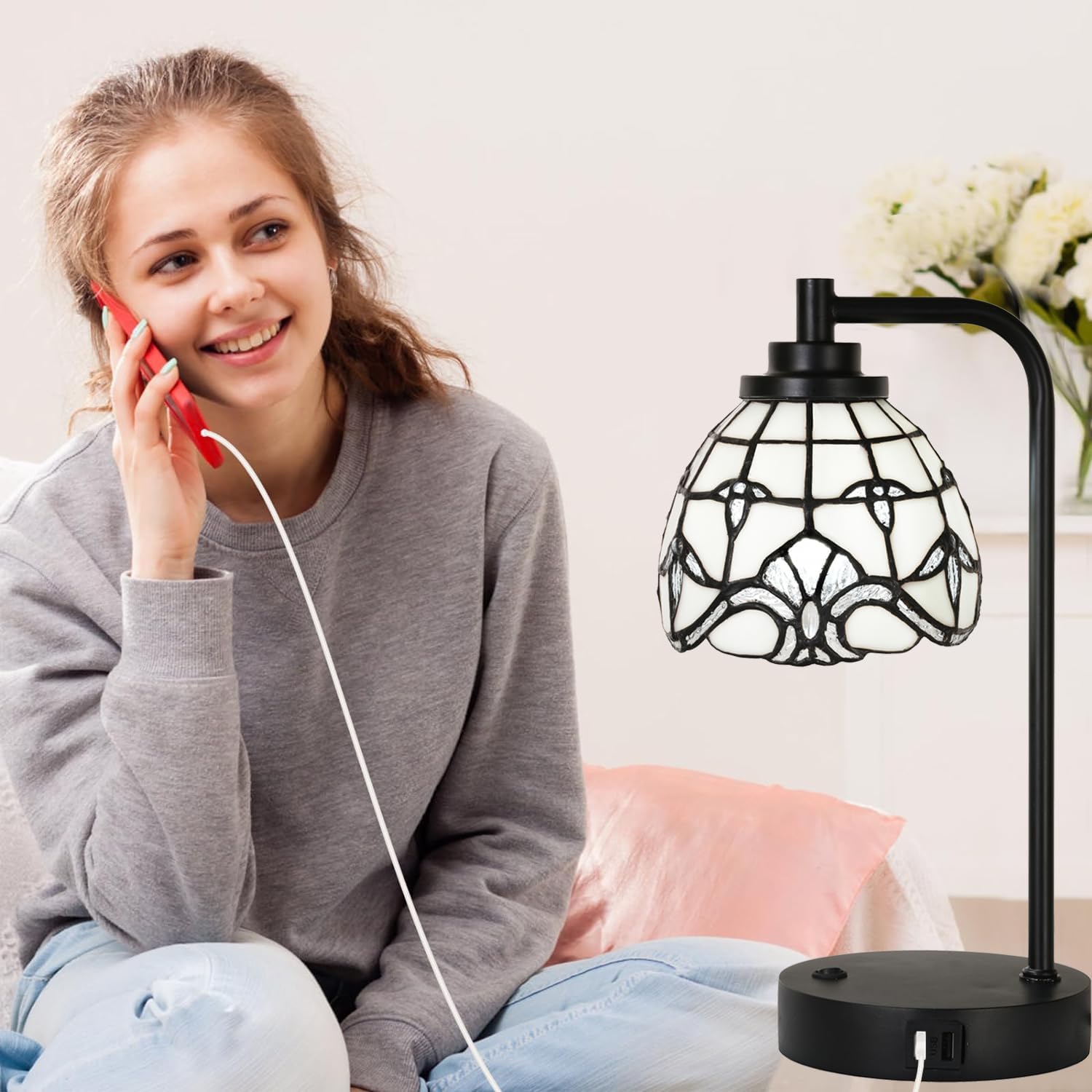 TL0020 Tiffany Table Lamp with 2 USB Charging Ports, Desk Lamp with White Baroque Stained Glass Lamp Shade, Retro Nightstand H 14.5' for Bedrooms Office Study, LED Bulbs Included (White)