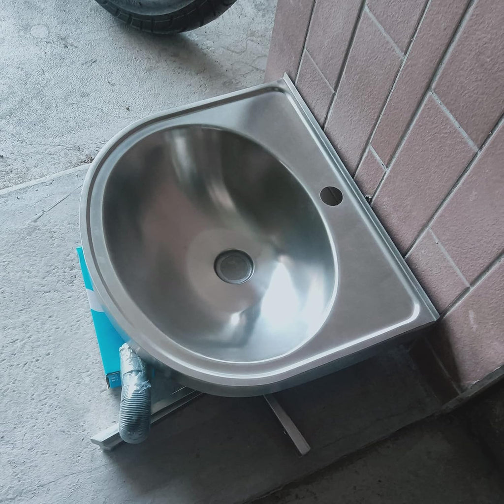 Stainless Steel Single Bowl Sink Wall-Mounted Triangle Wash Basin Kitchen Sink, Easy to Install(with Faucet and Inlet Pipe) (Color : Silver, Size : A) (Silver E)