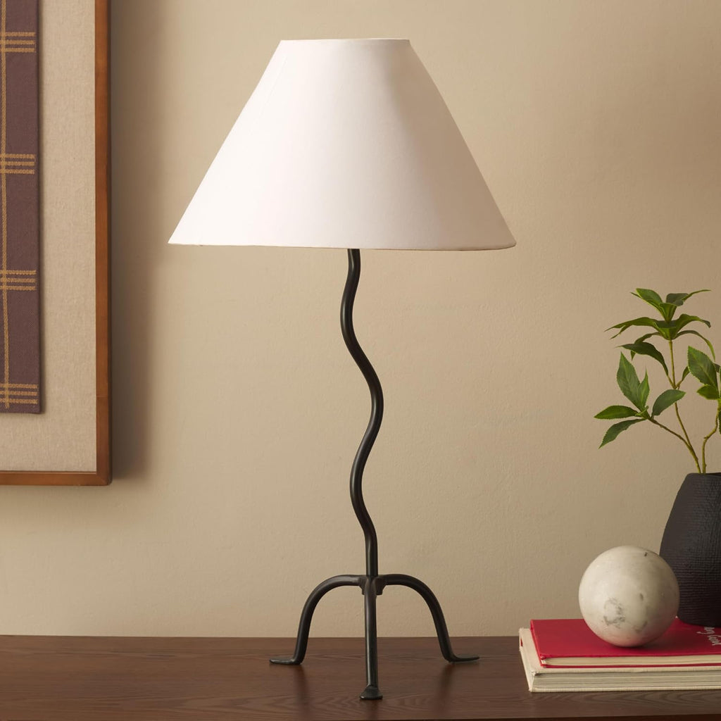 SAFAVIEH Lighting Collection Chey Modern Black 25-inch Table Lamp for Bedroom, Living Room, Home Office, Desk, Nightstand