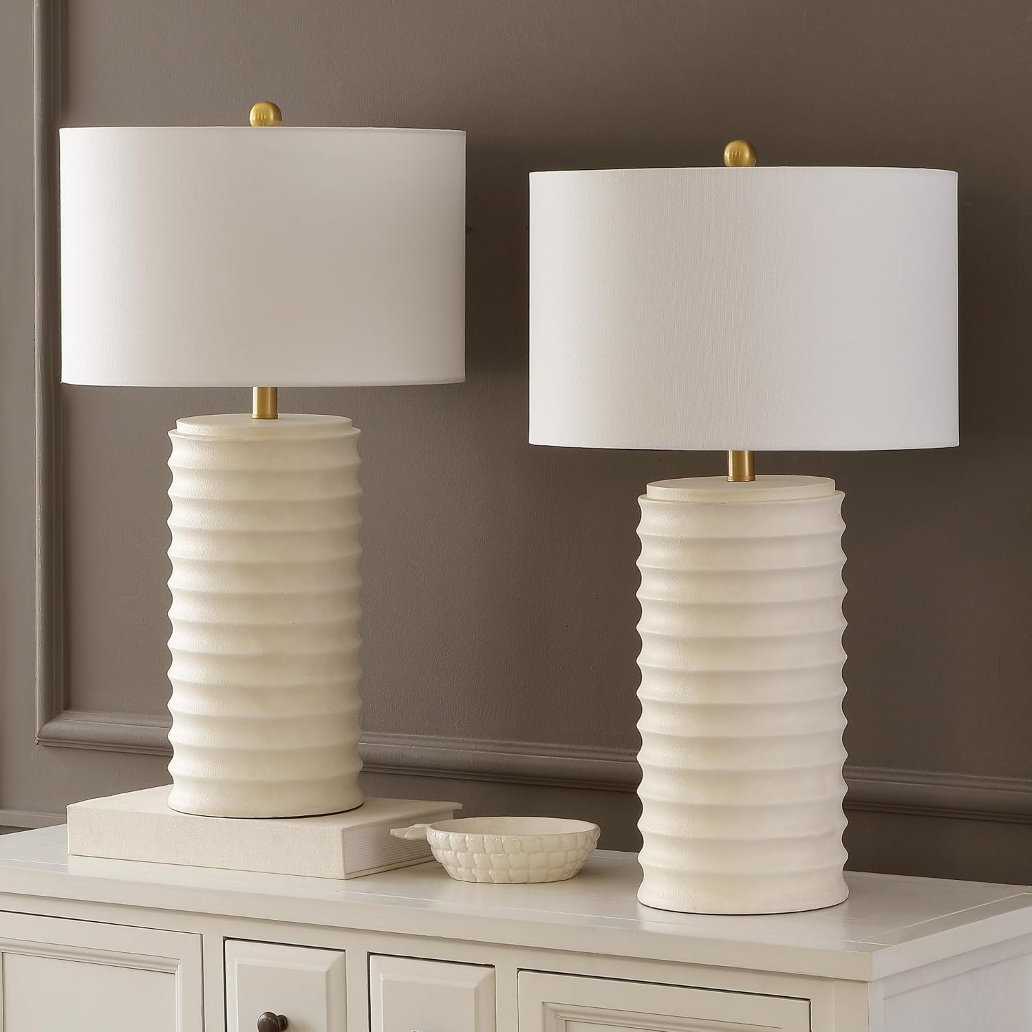SAFAVIEH Lighting Collection – Melina Bone & White Washed Distressed 29-Inch Table Lamps, Set of 2, Rustic Farmhouse Design with LED Bulbs Included (TBL4121B-SET2)