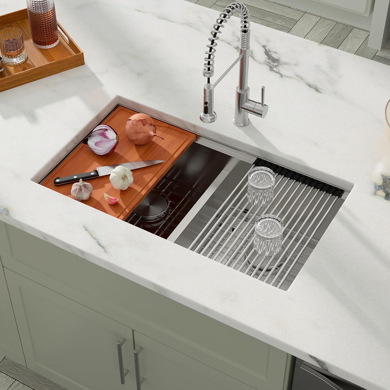 Dcolora 33 In. Double Bowl Kitchen Sink Undermount Sink Workstation Stainless Steel 50/50 Split Low Divided 16 Gauge Under Counter Basin, 33'x19'x10',DC-U-1111