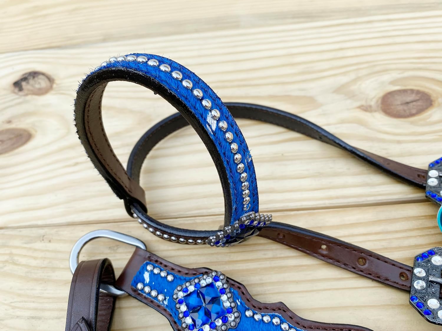 Western Leather Headstall & Breast Collar Set for Horses - Valentine's Day Silver Metallic Cowhide with Rhinestones