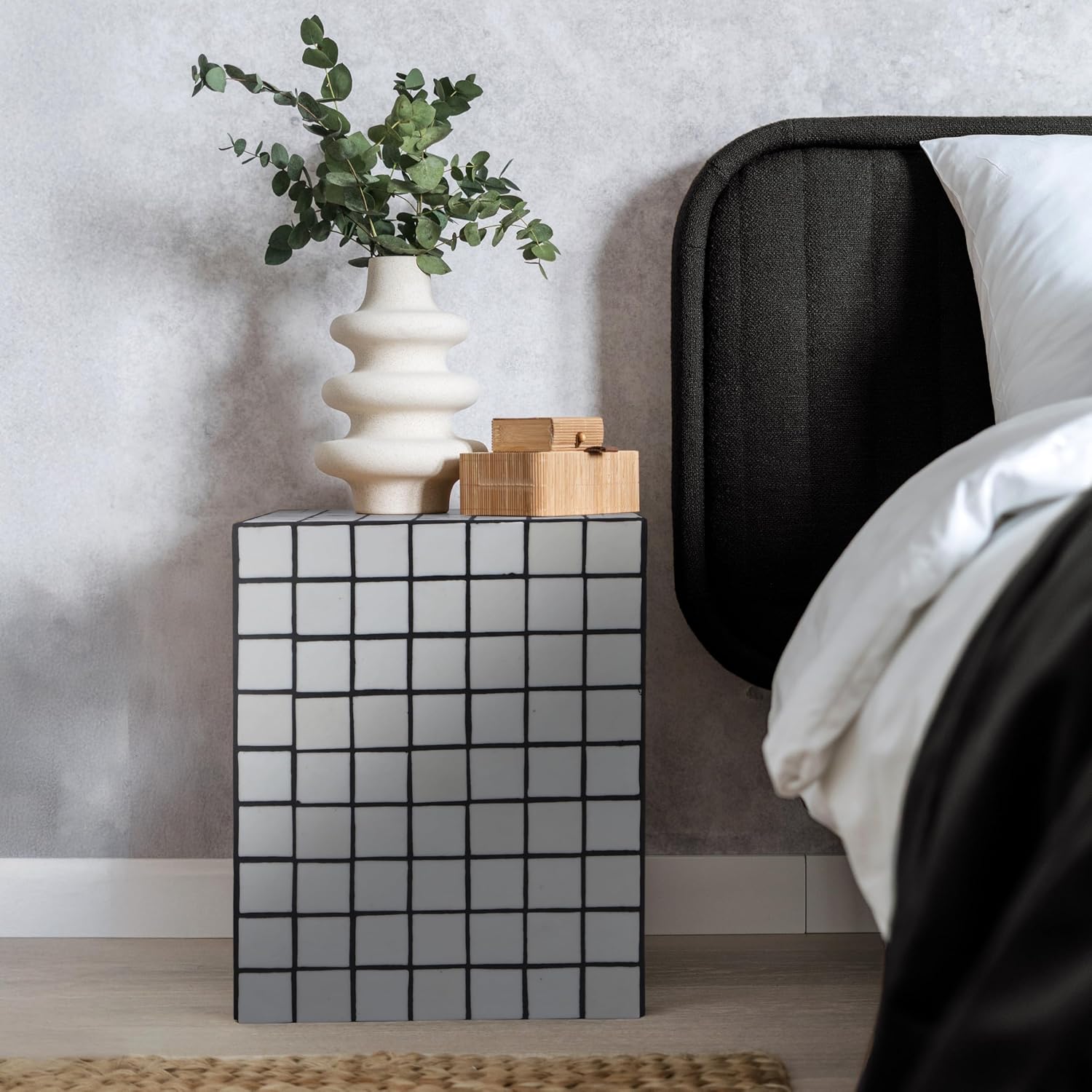 JONATHAN Y END2000G Callista 18' Modern Bohemian Ceramic Tiled Rectangle End Table, Side Table, Accent Table for Living Room, Bedroom, White/Black