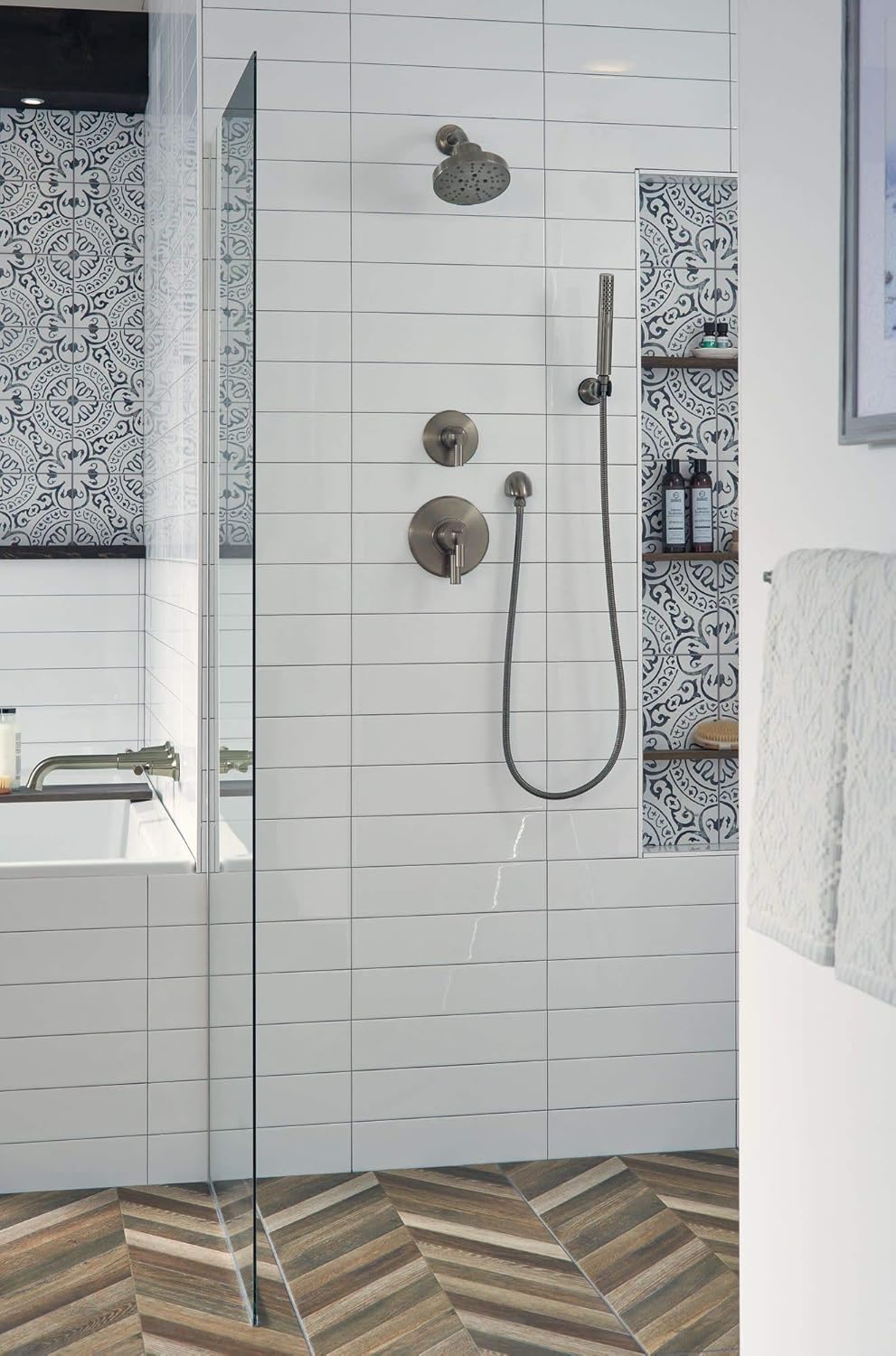 Delta 74824-SS - Towel Bar Bathroom Hardware