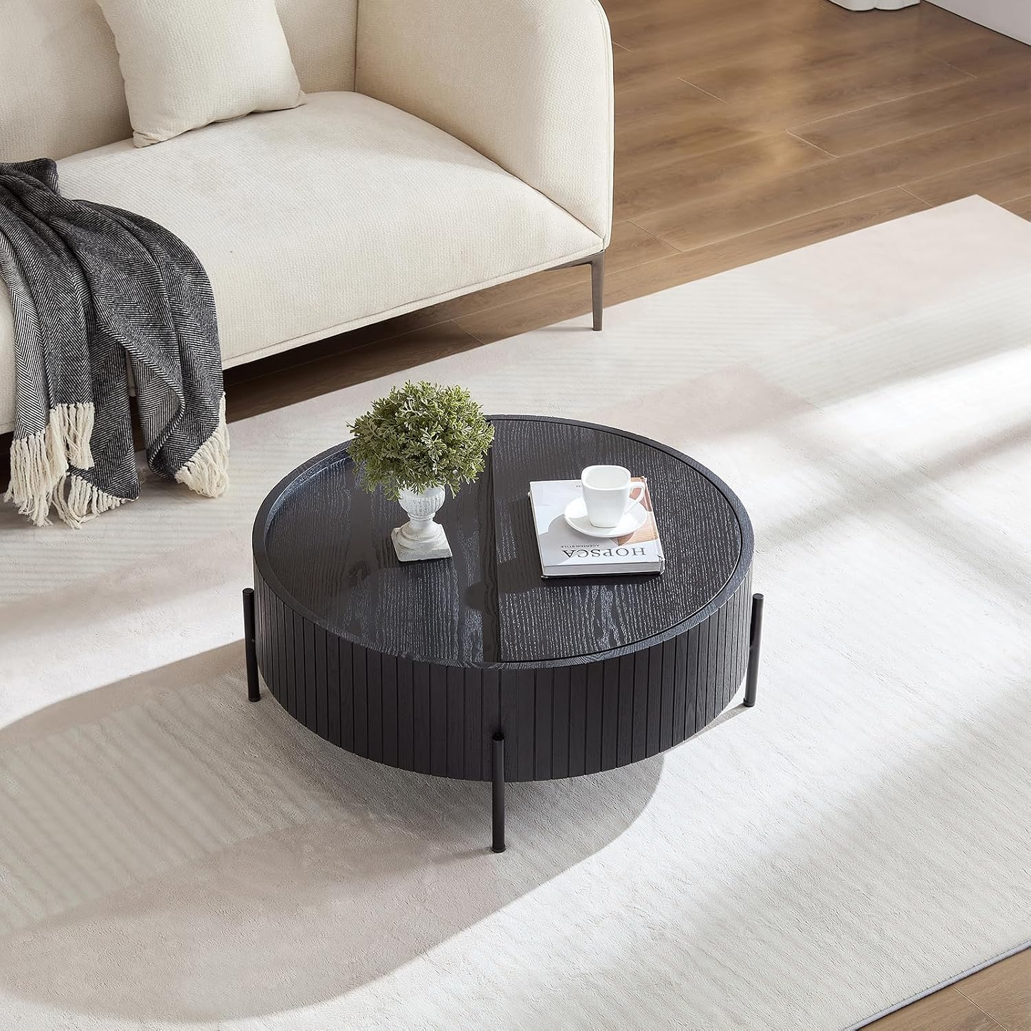 Wooden Round Coffee Table with Storage, 31.49' Mid Century Modern Fluted Coffee Table, Unique Circle Center Table Accent Sofa Side End Tea Table for Living Room Apartment, Black
